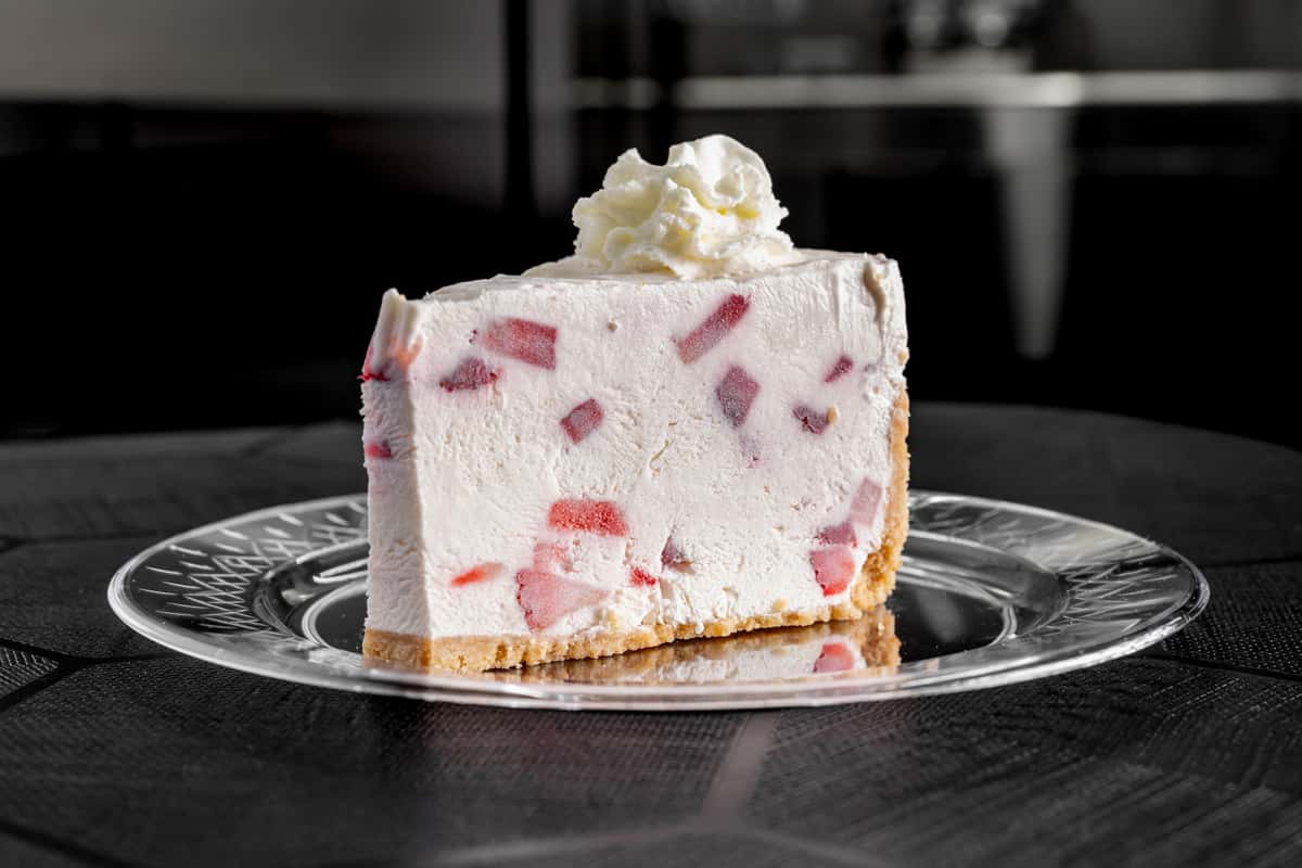 Strawberry White Chocalate Cheese Cake