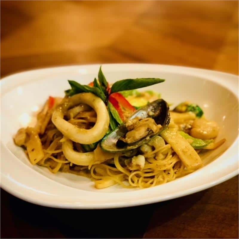 Thai noodle bowl with fresh ingredients