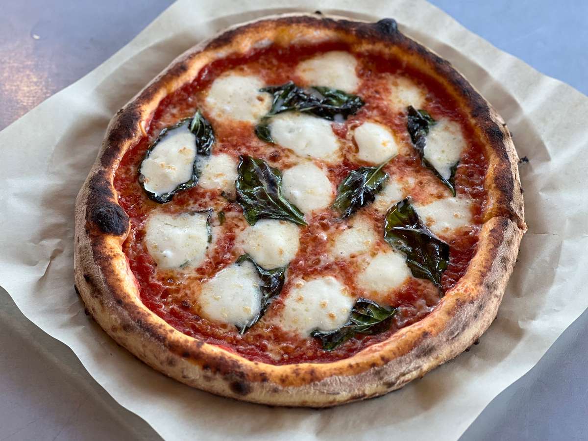 pizza with basil 