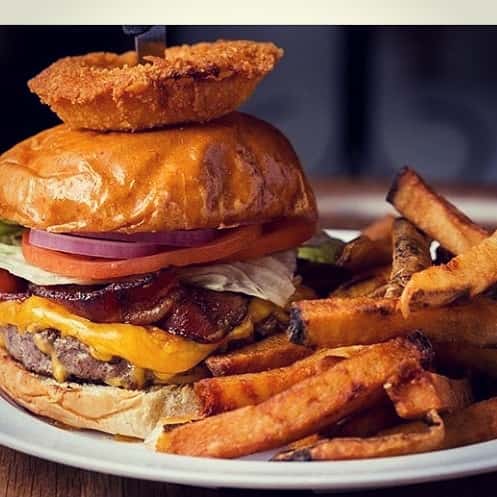 Rotten Ralph's Pub & Eatery