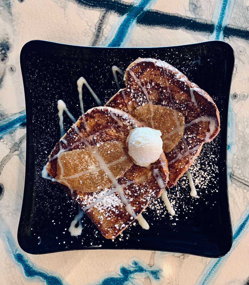 Cinnamon Roll French Toast - Lauren's Latest