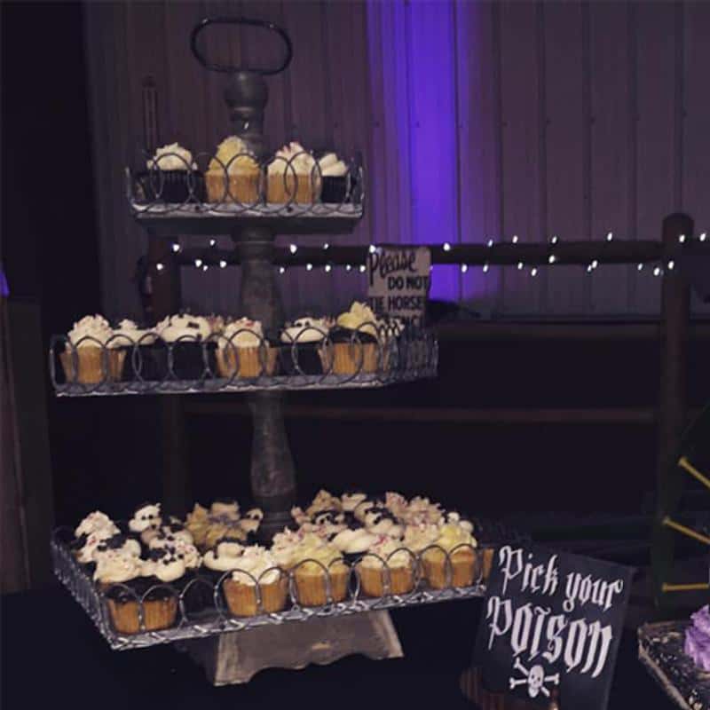 WOOD 3 TIER CUPCAKE STAND