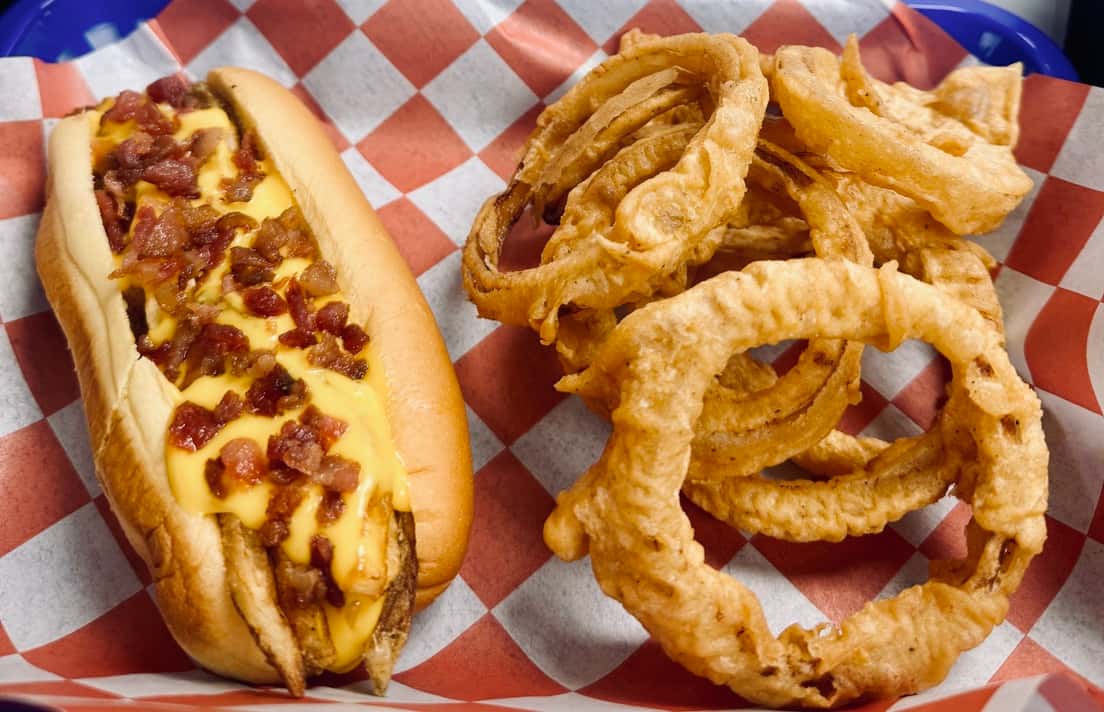 hotdog & onion