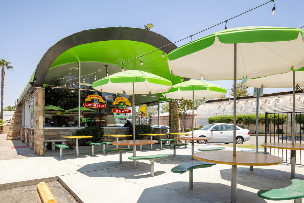 Exterior of Tacos Che Taqueria