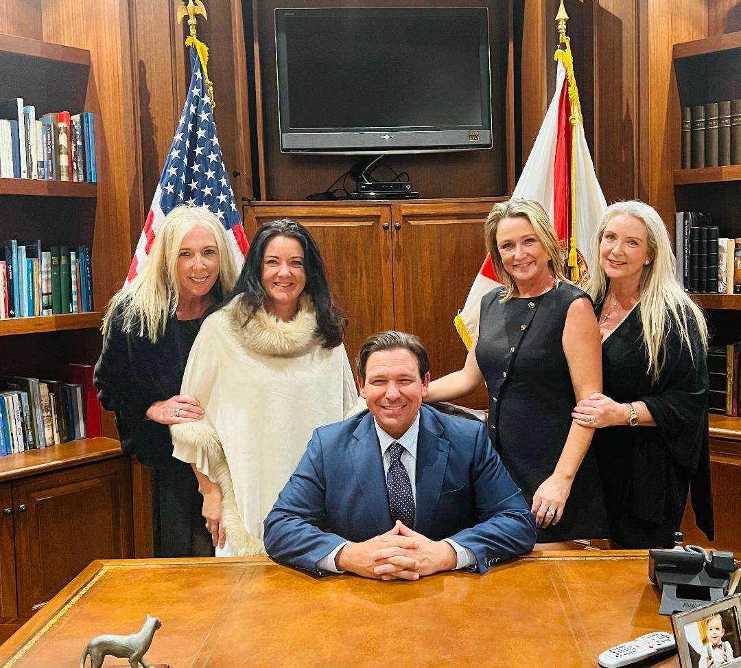 Photo of Florida Governor DeSantis and First Lady Casey Desantis with the Culhane sisters