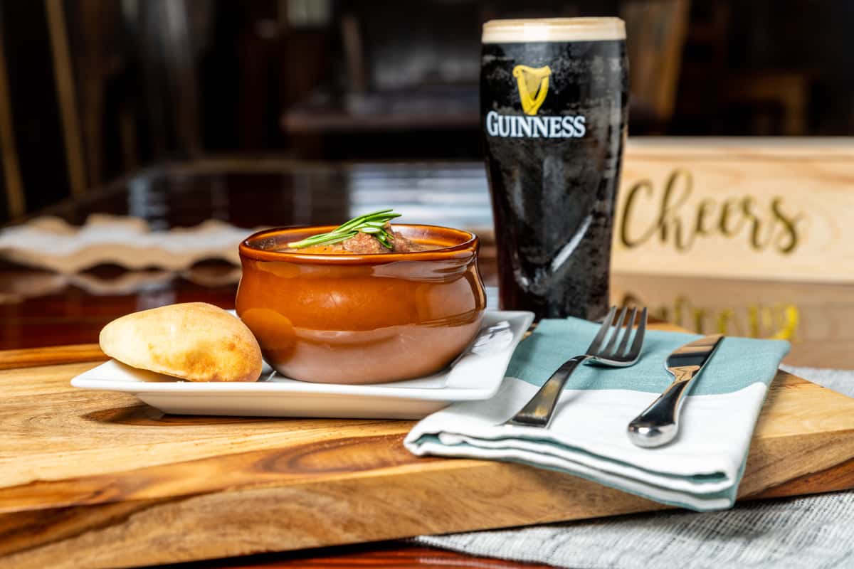 guinness and soup with bread