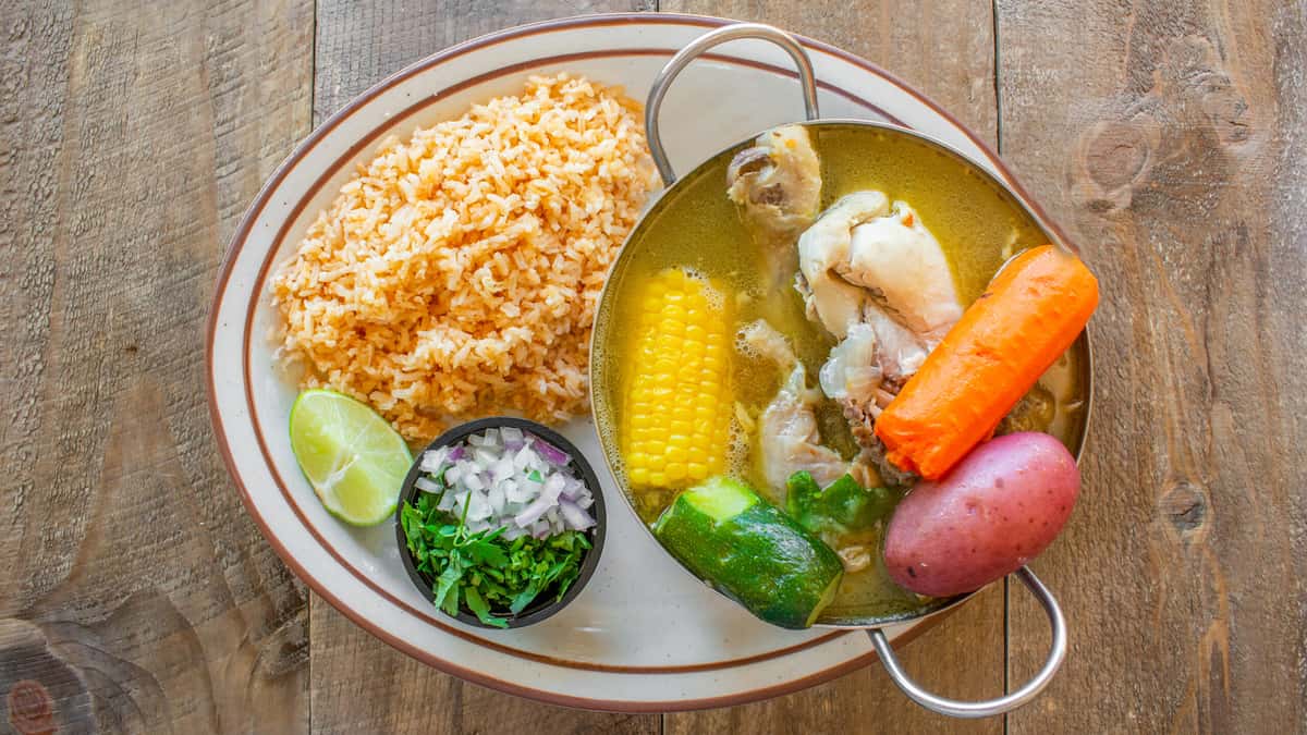 Caldo De Pollo