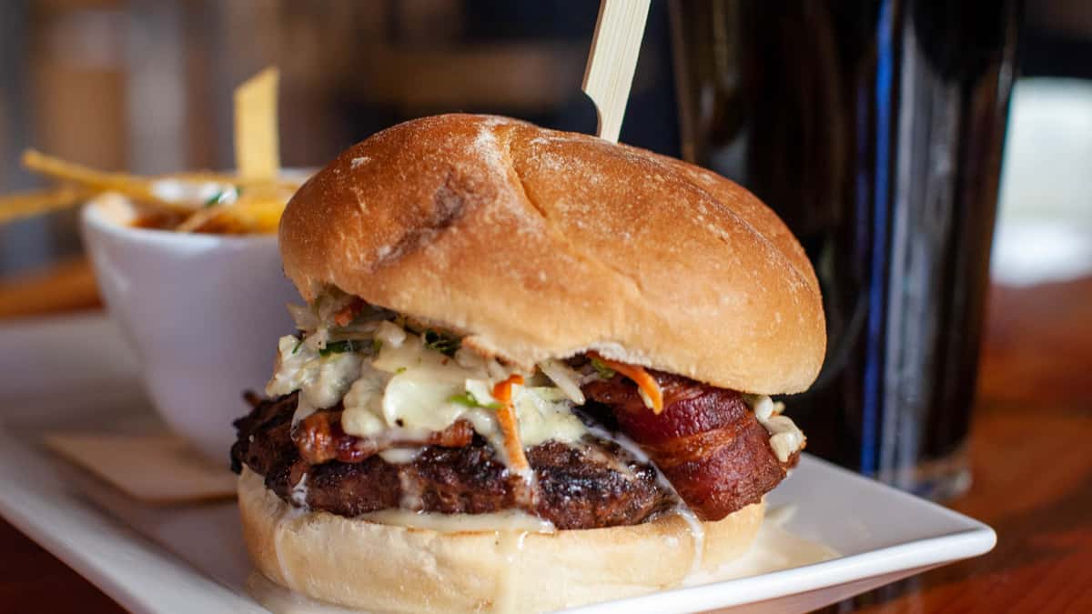 Burger at Backwoods in the Pearl