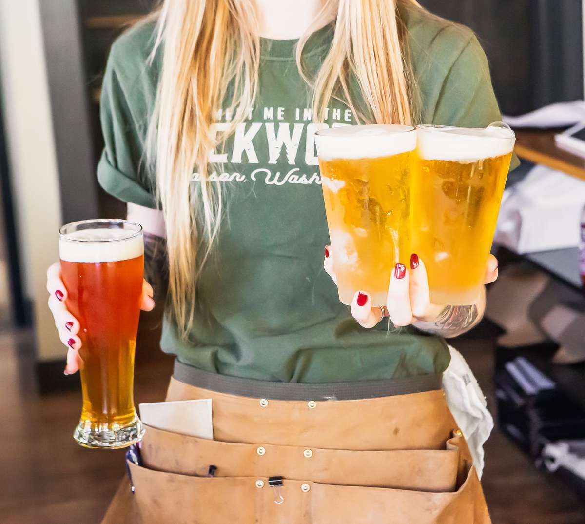 waitress with beers