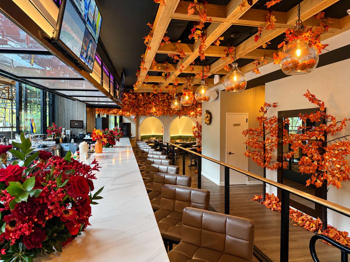 urbanwharf fall bar