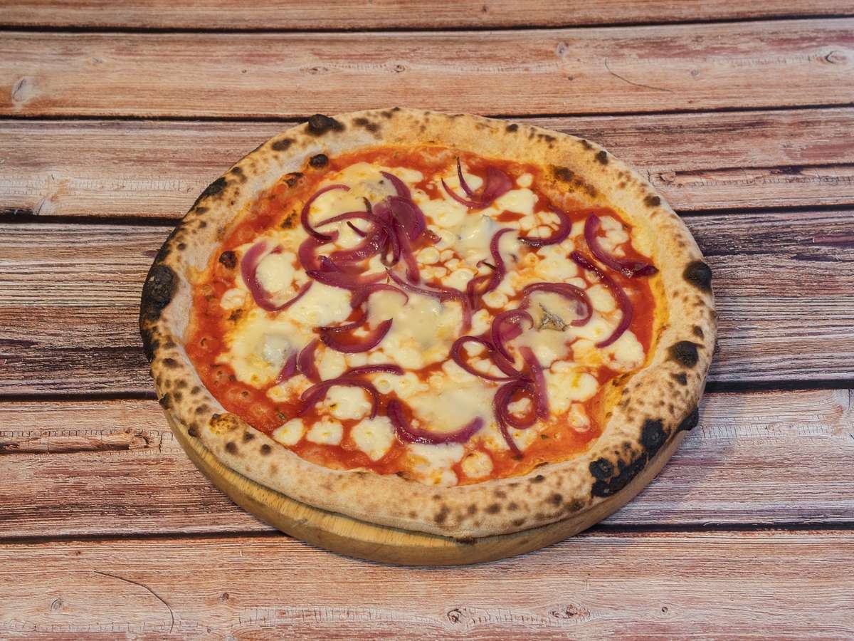 Gorgonzola pizza