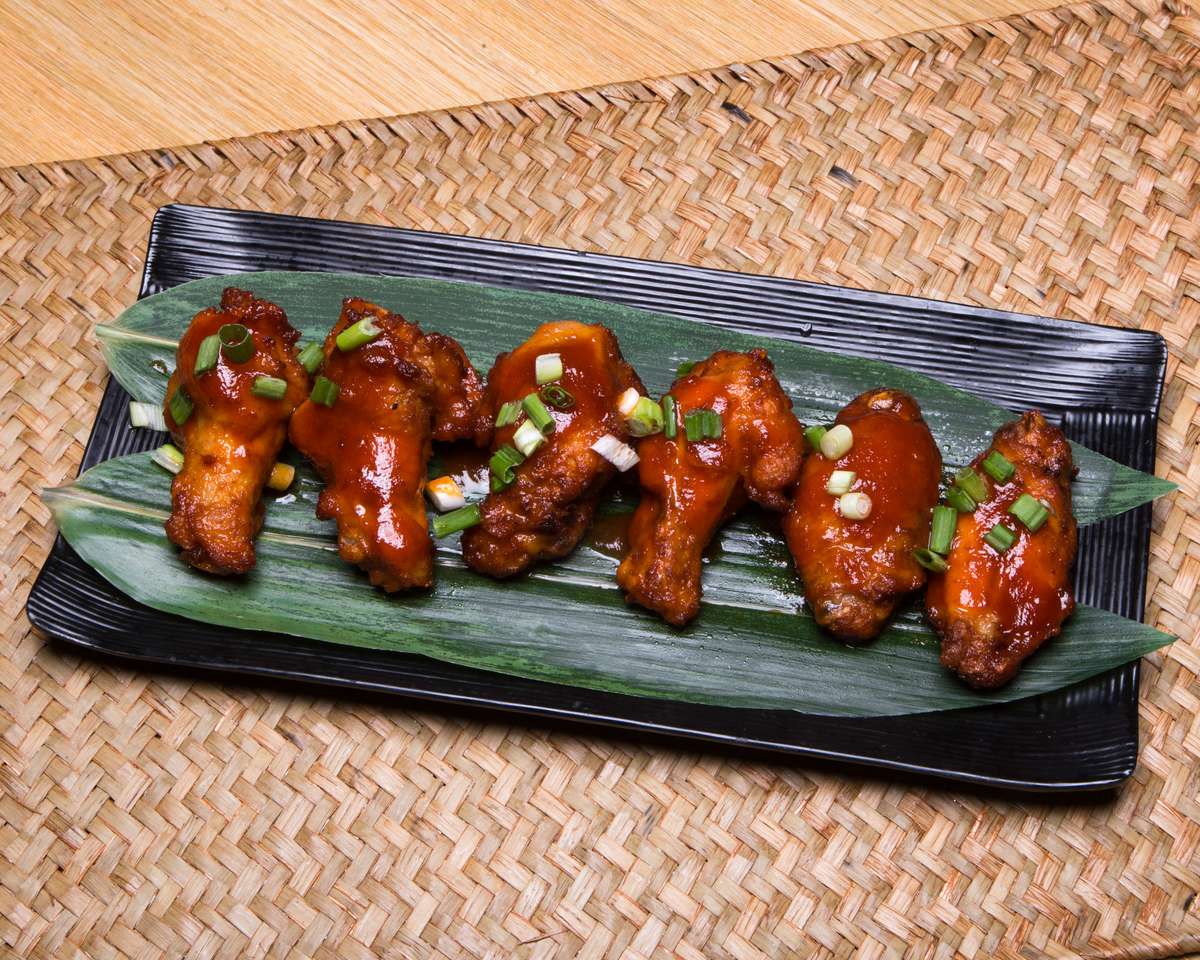 Honey Siracha Wings