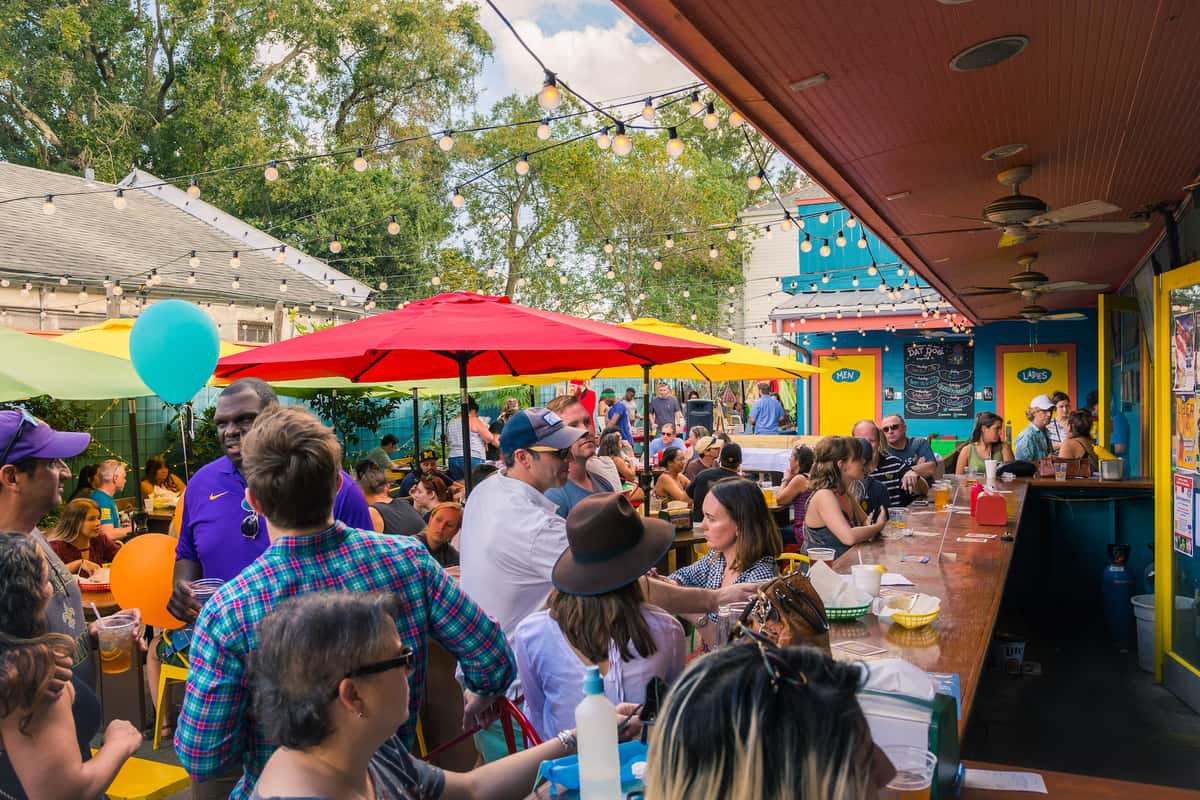 Mag Courtyard at bar