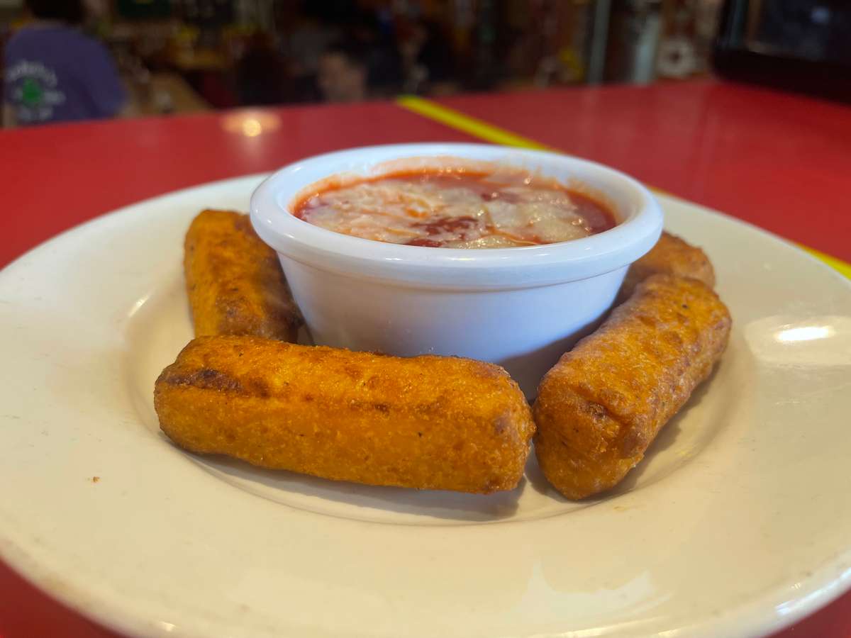 Mozzarella Sticks with sauce