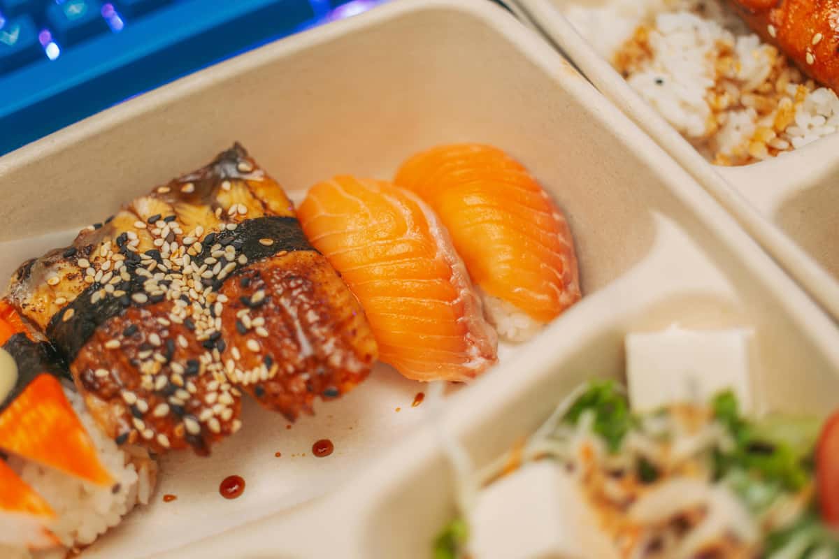 Unagi and sashimi