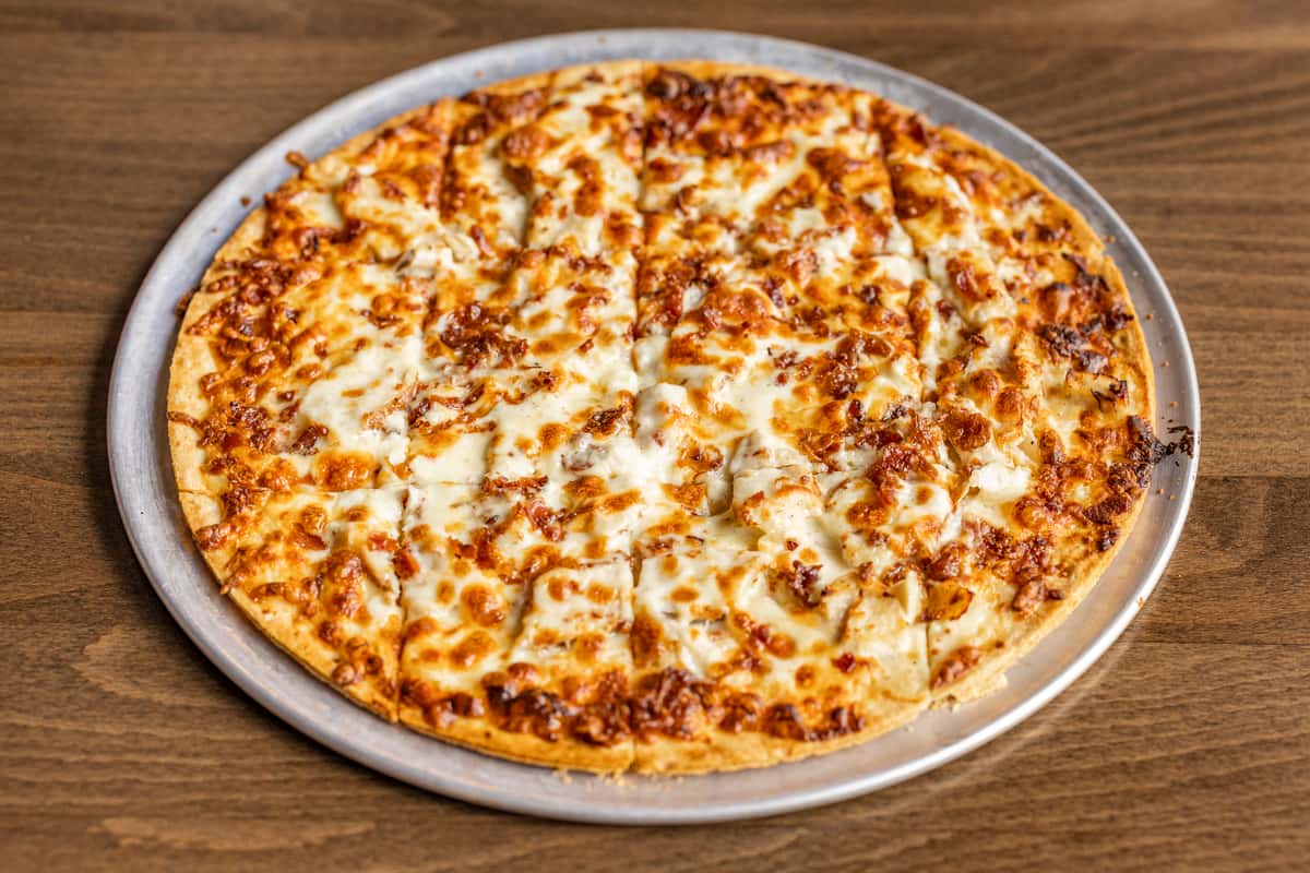 chicken alfredo pizza