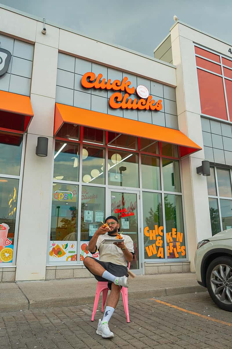 Front of a Cluck Clucks location