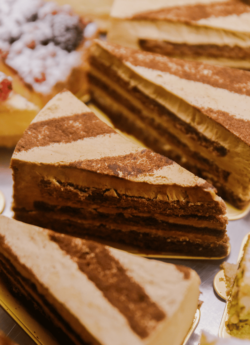 Cakes & Pastries