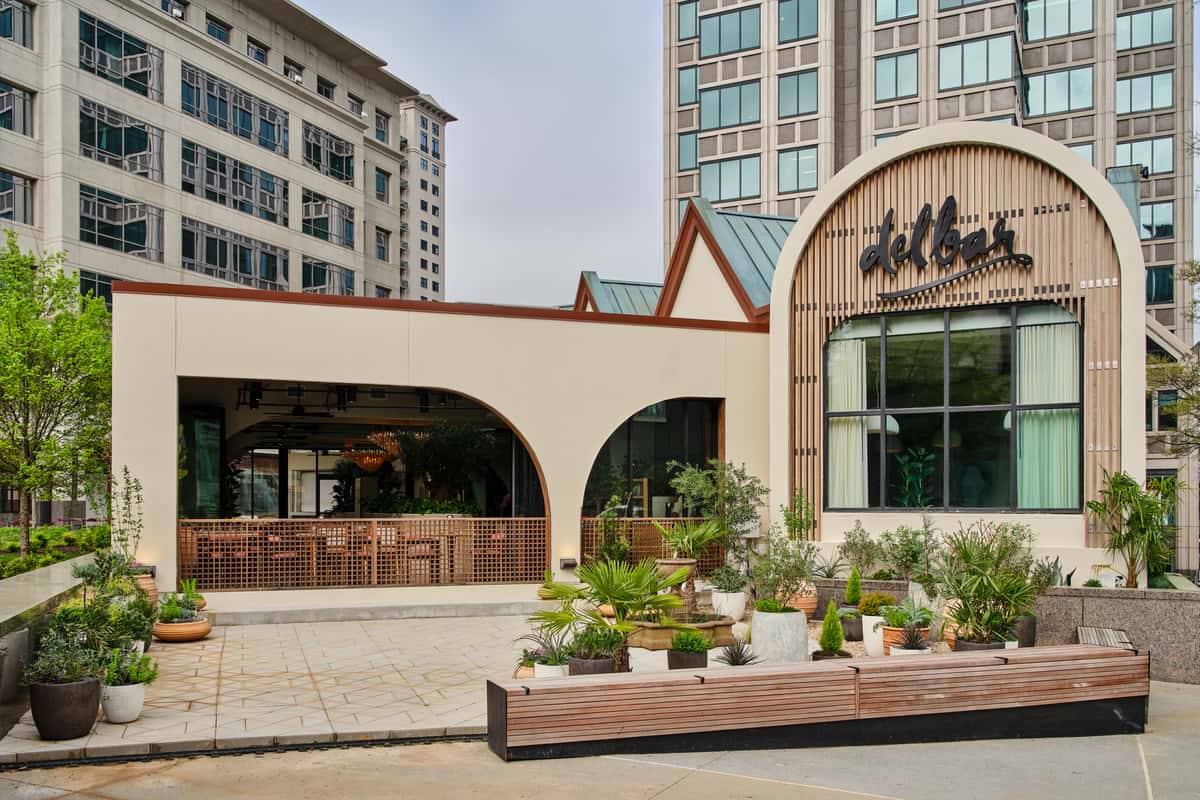 delbar patio