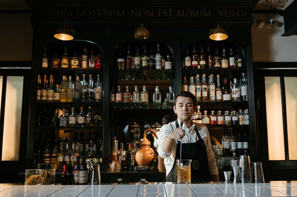 bartender