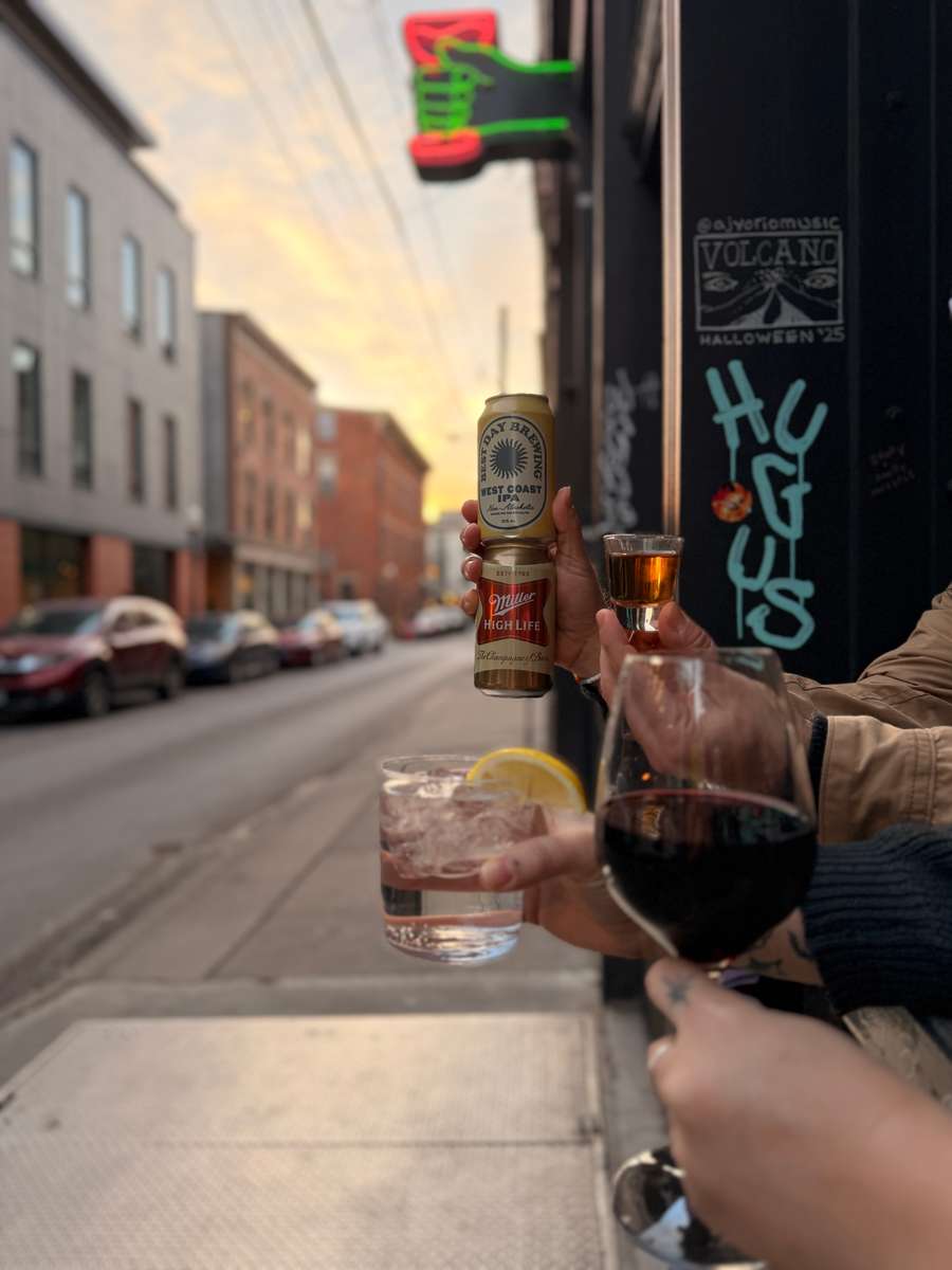 Happy hour in OTR