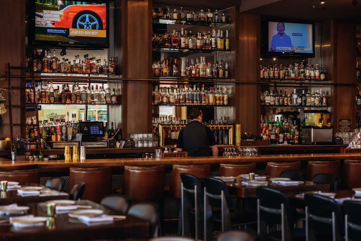 bar