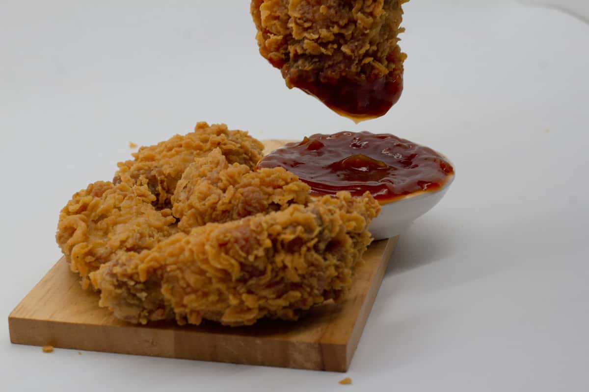 Fried Chicken and sauce