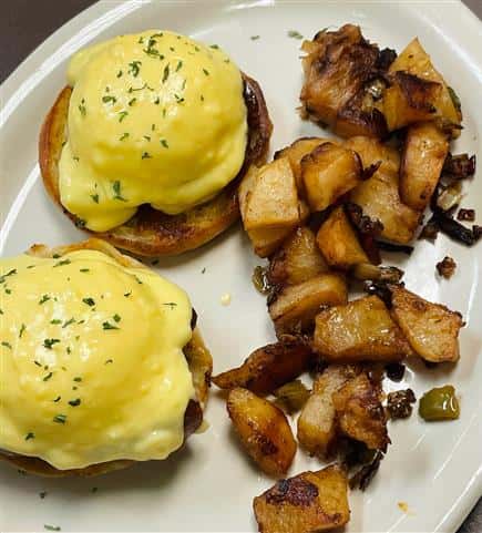 eggs benedict