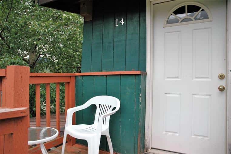 upper unit front entrance