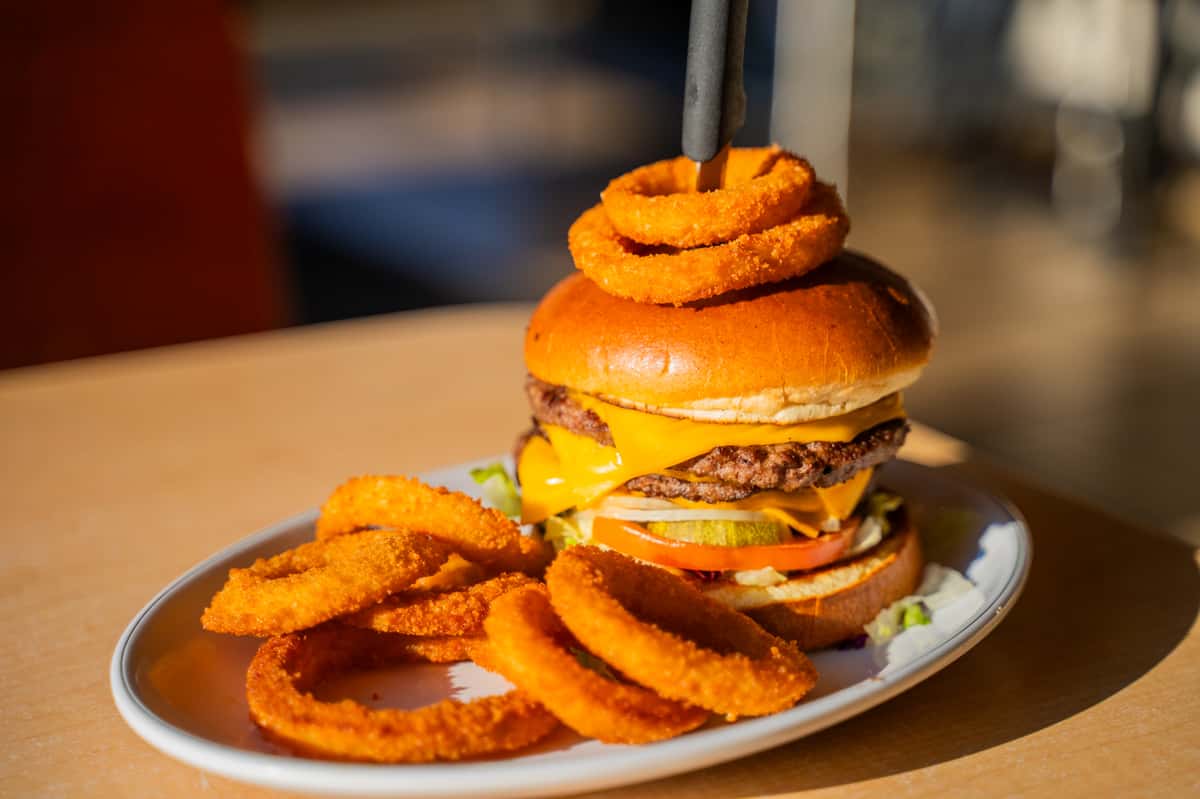 burger with onion rings