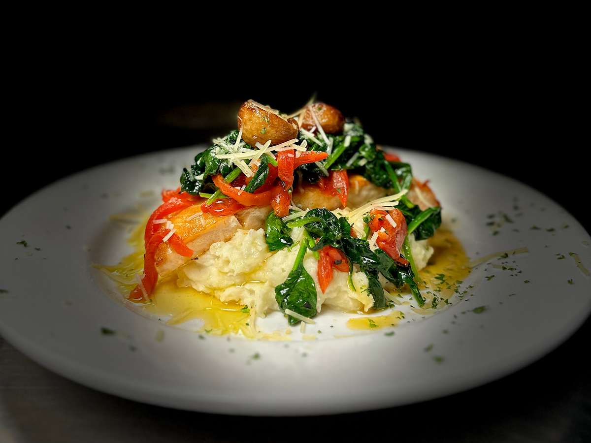 Salmon fresca with garlic