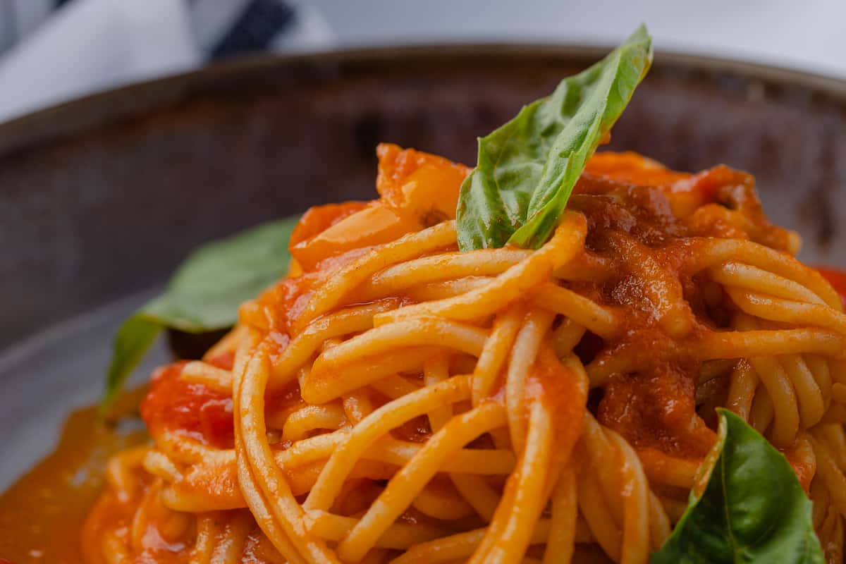 Pasta with Basil Leaves