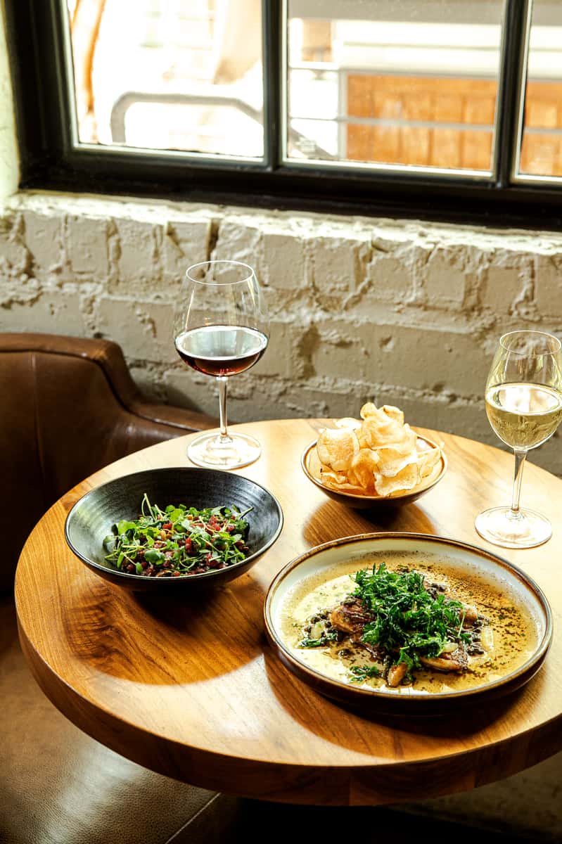 Table for Two Paris Bistro