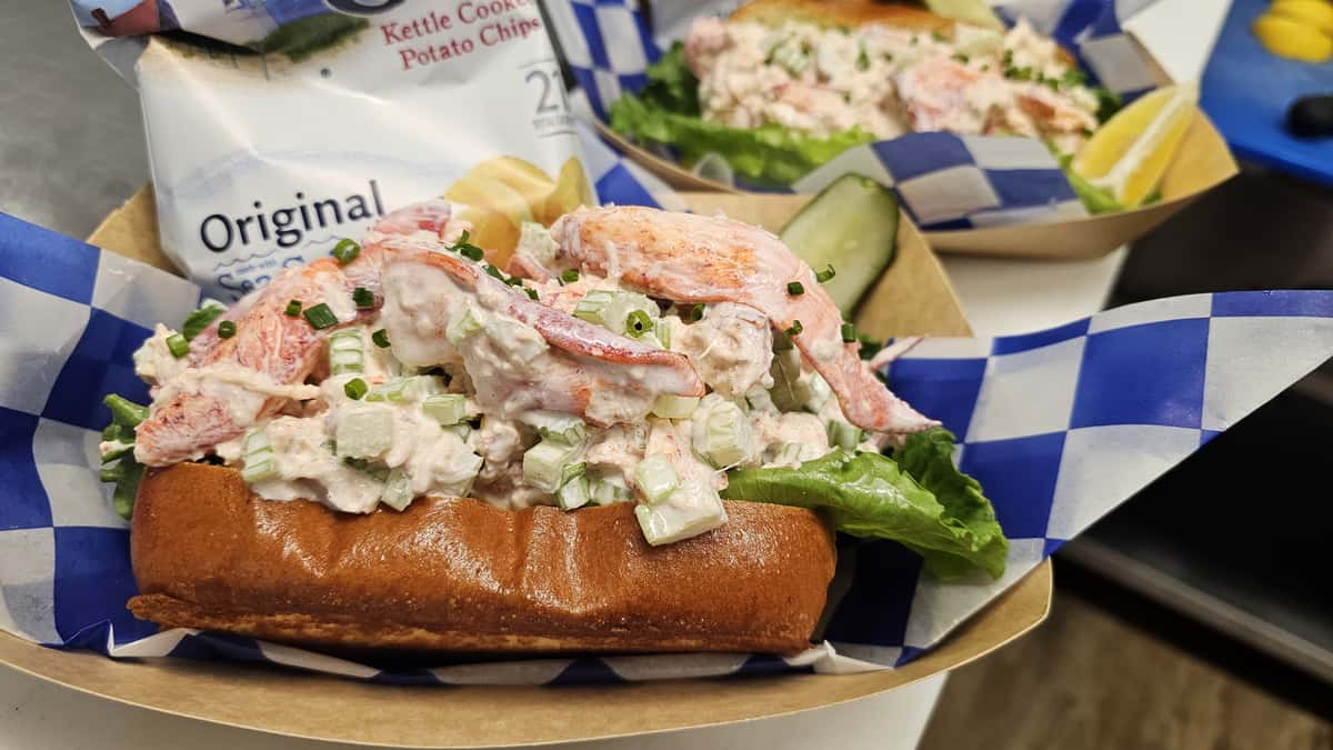 big mama lobster roll