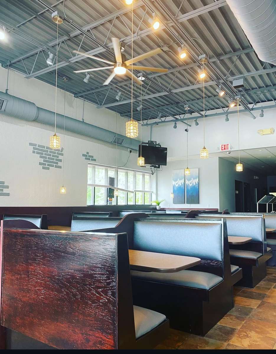 inside pinckney diner