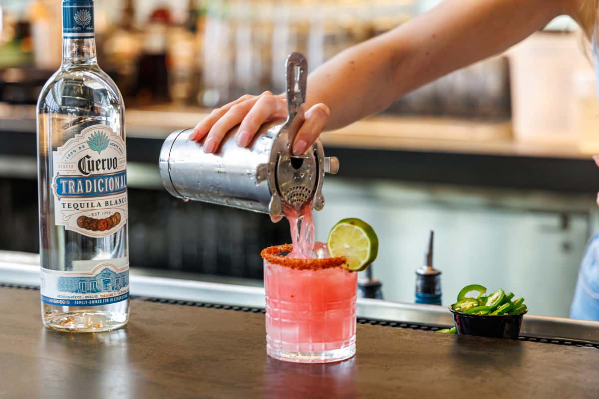 Action shot pouring marg
