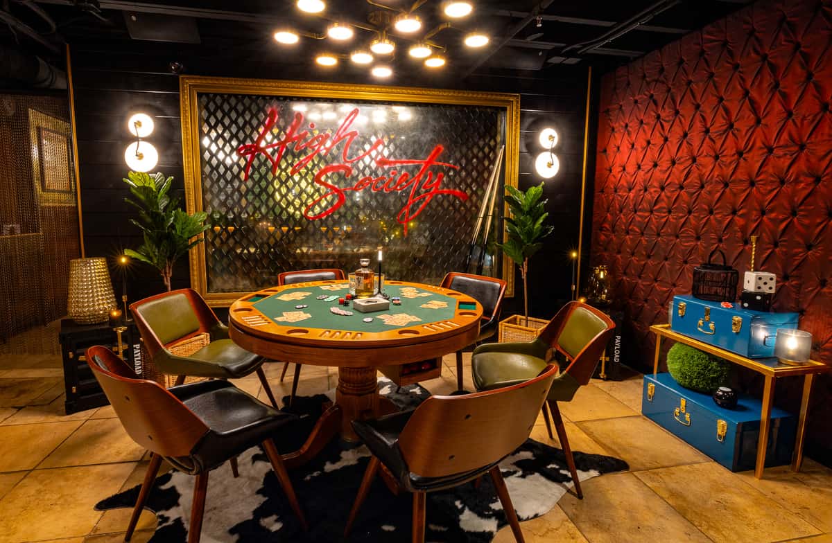 lounge