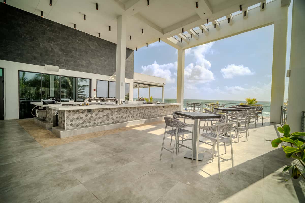 Oceanfront Bar & Lounge