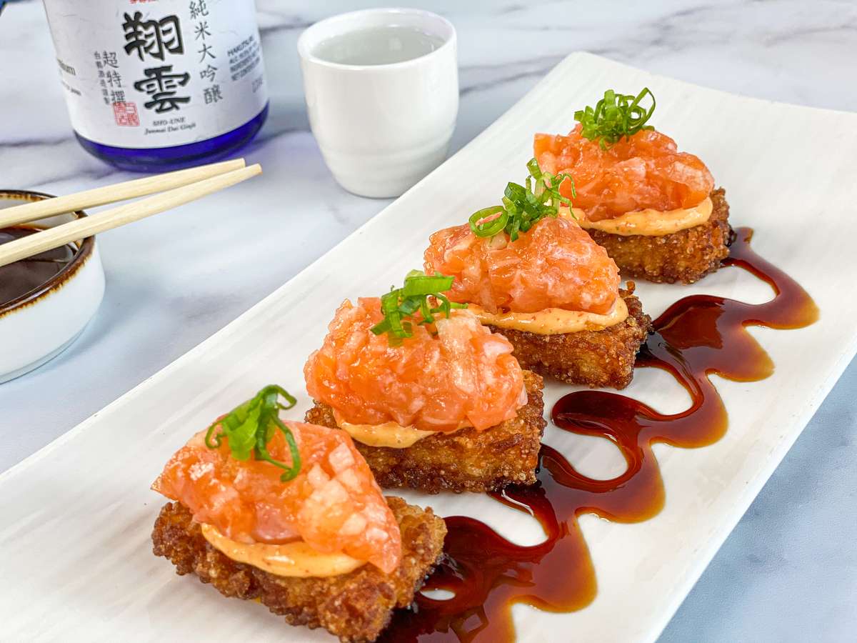Reimagine California rolls by topping rice cakes with crab and avocado |  The Seattle Times