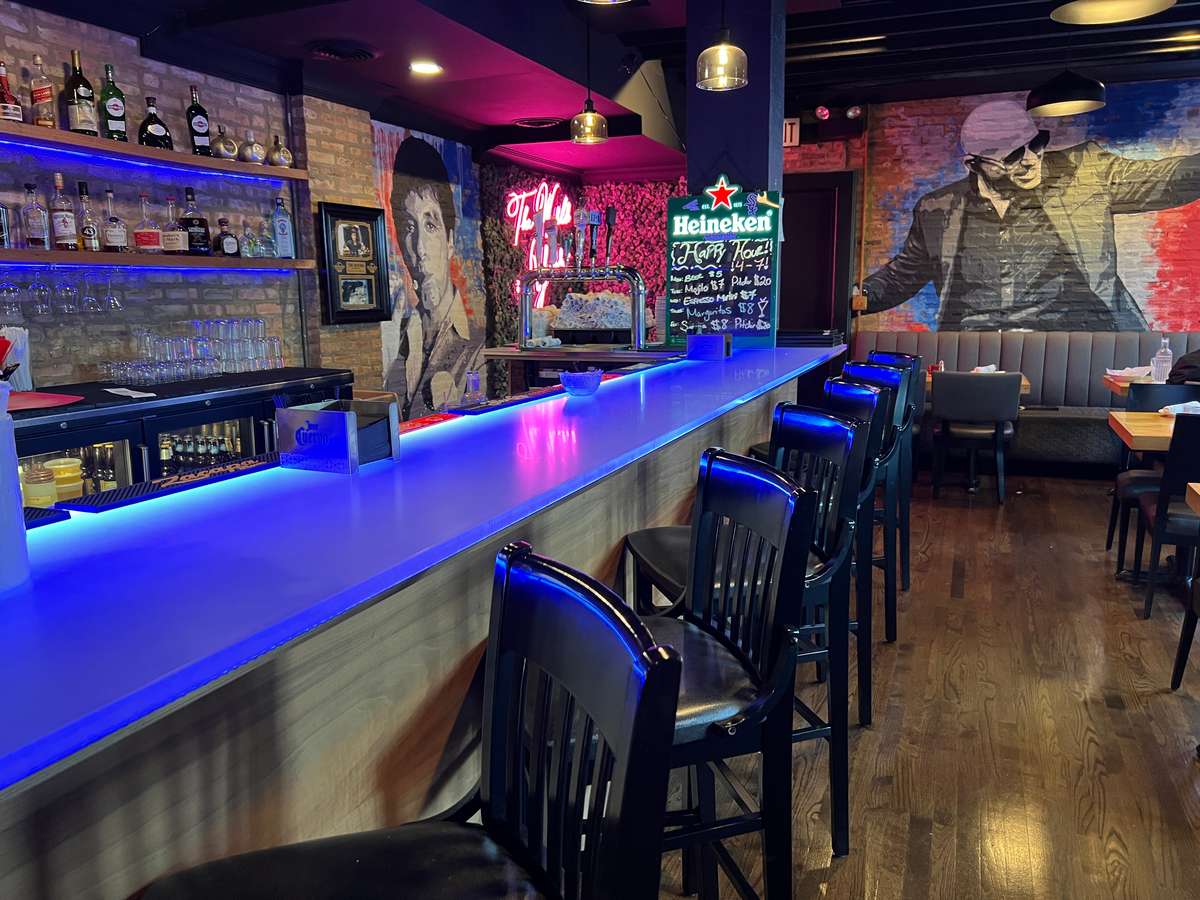 Bar