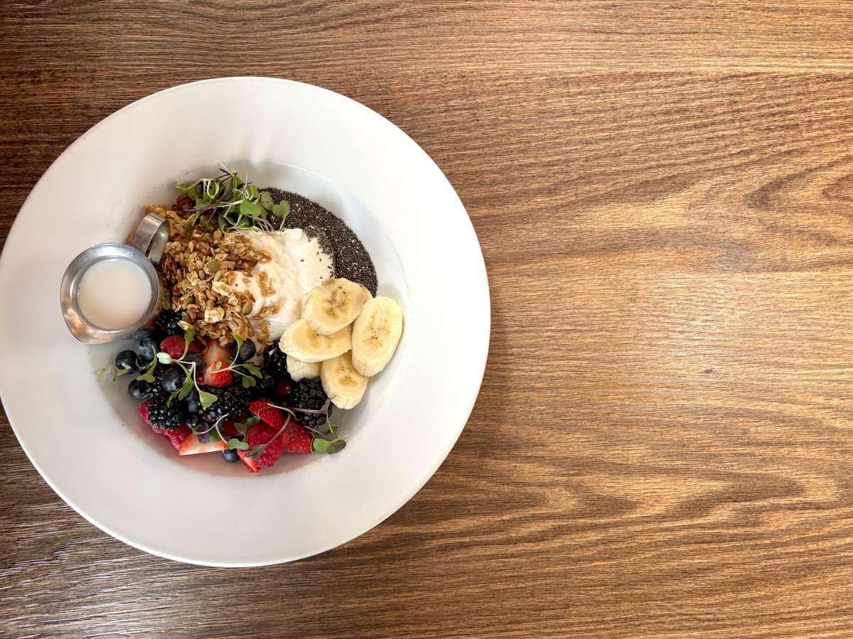 mixed berry granola bowl