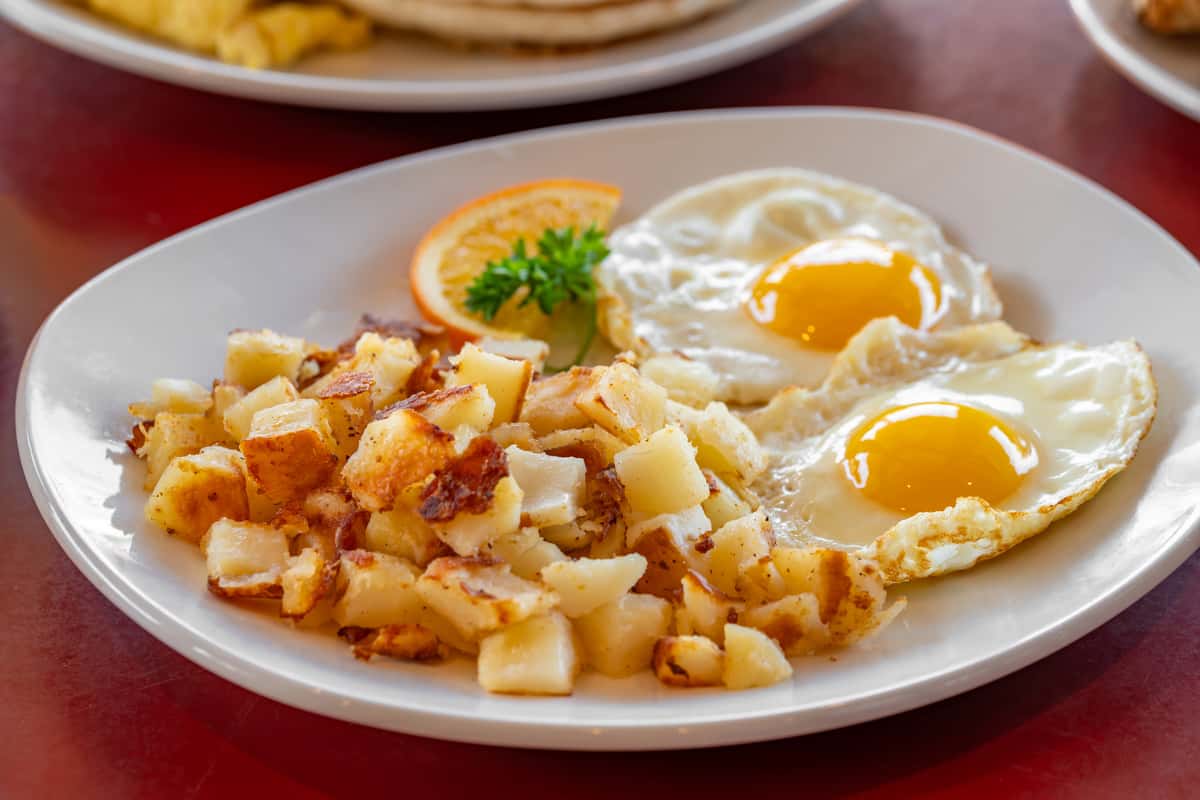 Fried eggs and hash browns