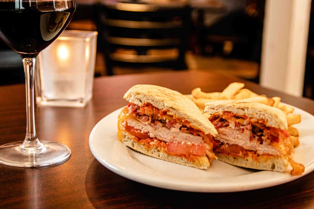 Catering Primo Pasta Kitchen Italian Restaurant in Pasadena, MD