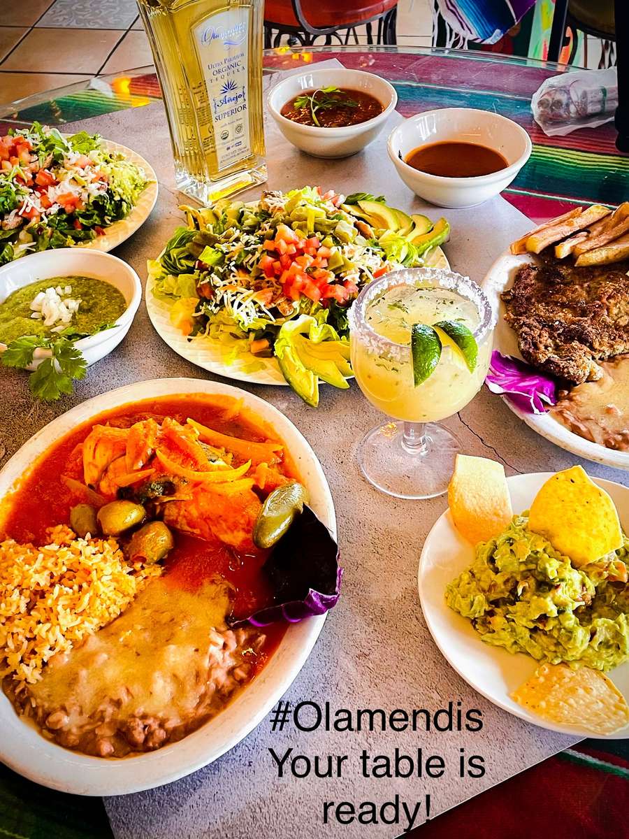 Different Mexican dishes