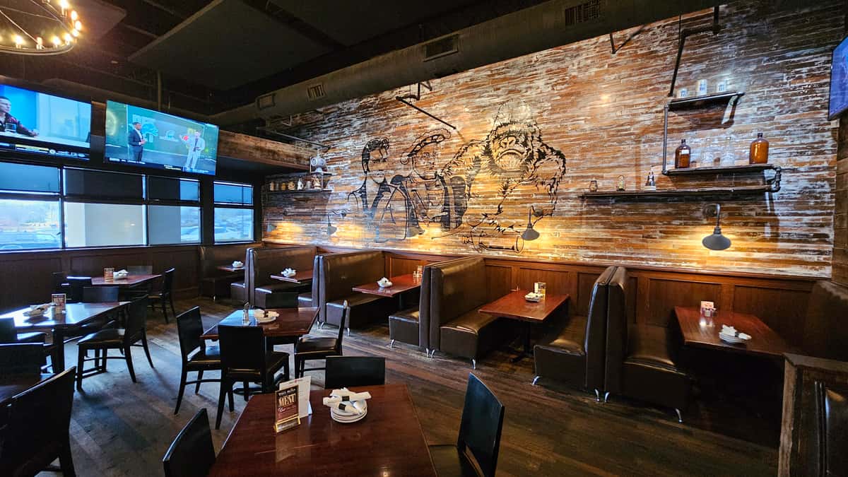 Three Kings Des Peres interior
