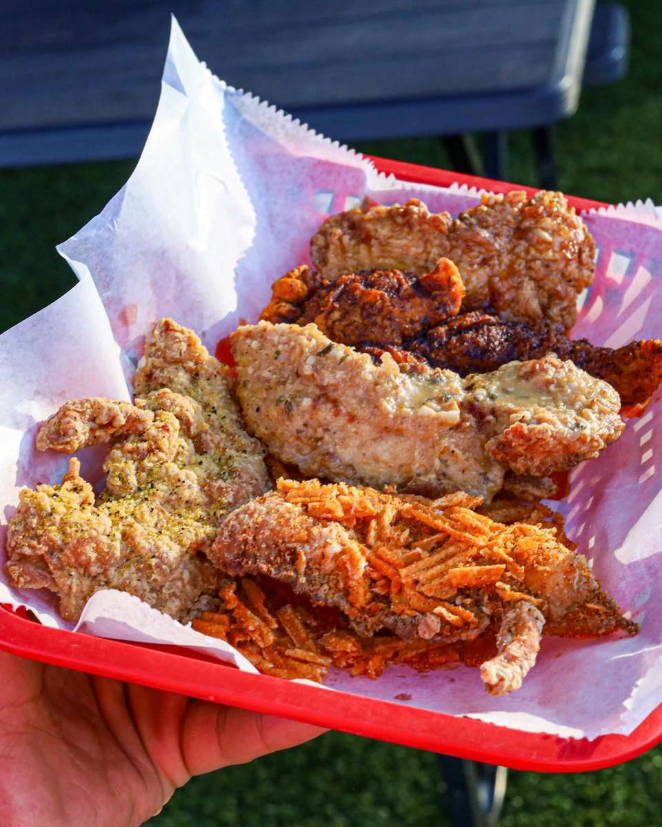 plate of fried wings