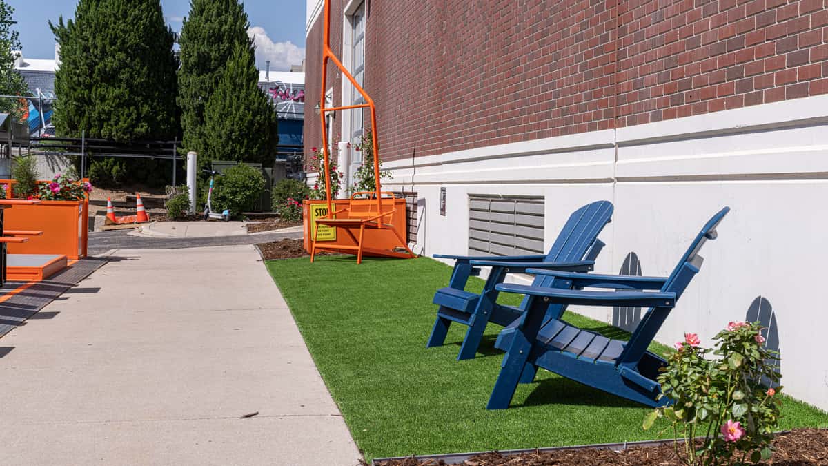 Biergarten Grass