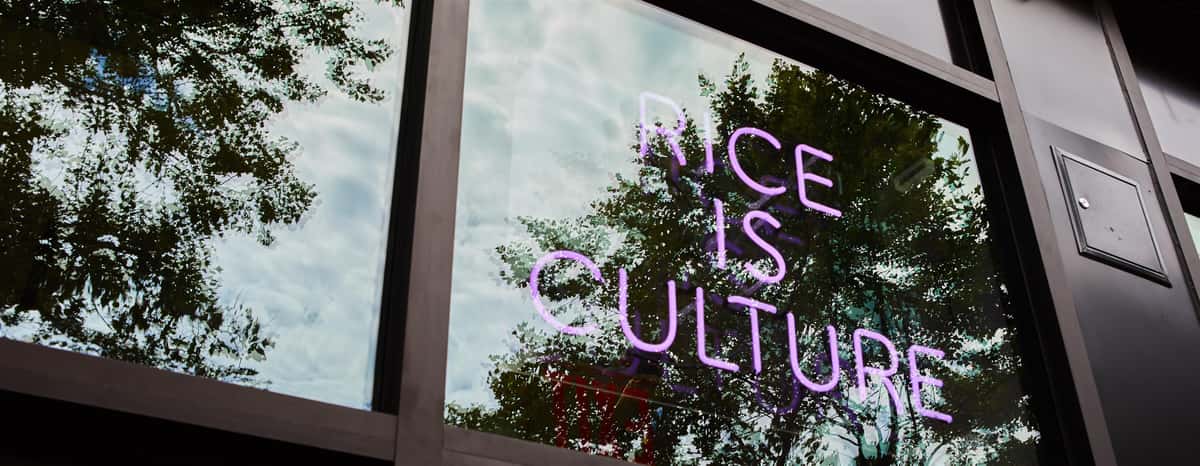 ExteriorFieldtrip signage on glass window