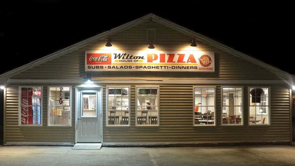 exterior of wilton's restaurant
