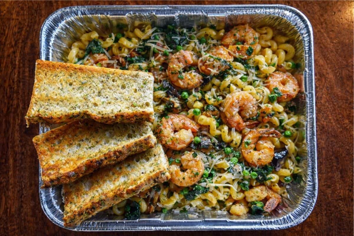 shrimp and salmon pasta